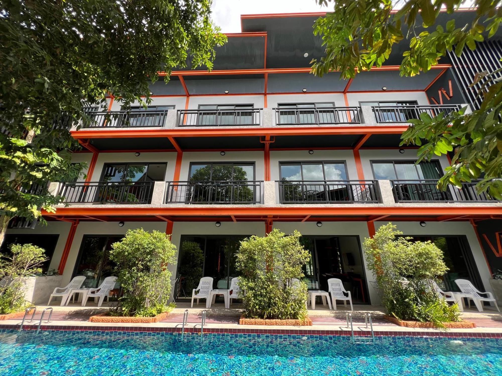Wow Phuket Hotel Kültér fotó